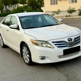 Toyota Camry 2011