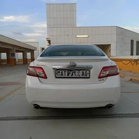 Toyota Camry 2010