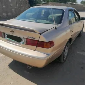 Toyota Camry 2001