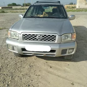 Nissan Pathfinder 2001