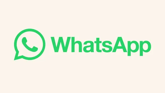 Instagramdaky “storisleri” indi WhatsApp-da paýlaşyp bolýar