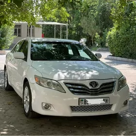 Toyota Camry 2010