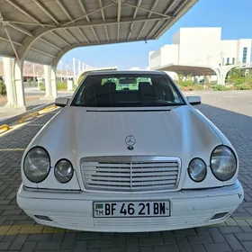 Mercedes-Benz E320 1997