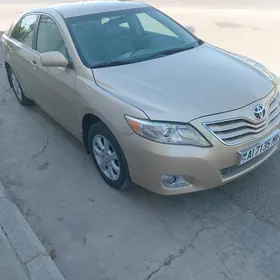 Toyota Camry 2010