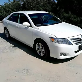 Toyota Camry 2010