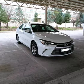 Toyota Camry 2016