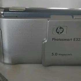 Фотоаппарат HP Photosmart E327