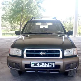 Nissan Pathfinder 2001