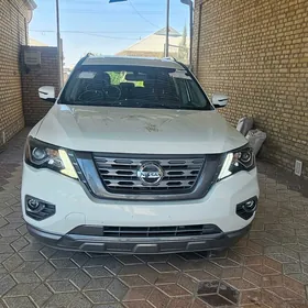 Nissan Pathfinder 2019