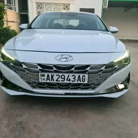 Hyundai Elantra 2021