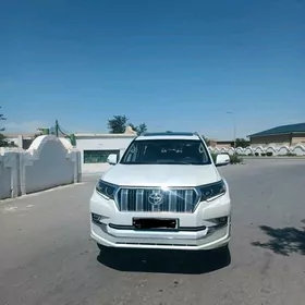 Toyota Land Cruiser Prado 2021