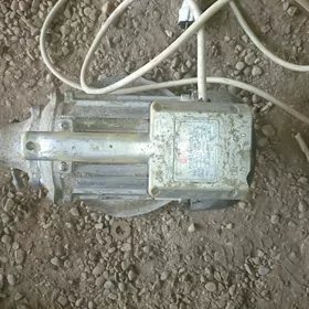 beton vibrator