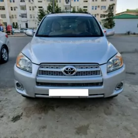 Toyota RAV4 2010