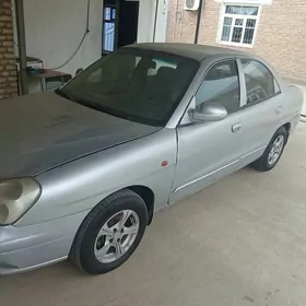 Daewoo Nubira 1999