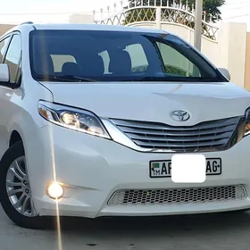 Toyota Sienna 2015