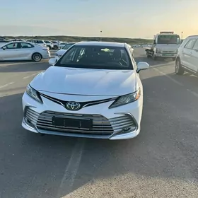 Toyota Camry 2020