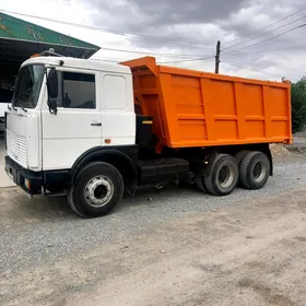 Kamaz 6520 2011