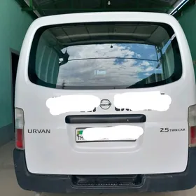 Nissan Urvan 2008