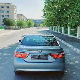 Toyota Camry 2015