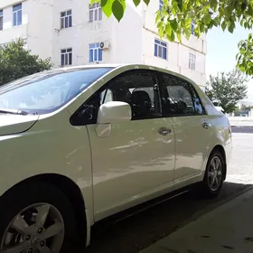 Nissan Versa 2010