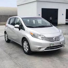 Nissan Versa Note 2013