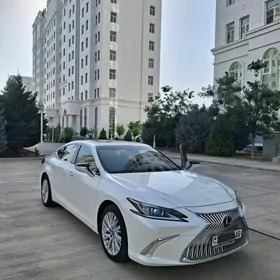 Lexus ES 350 2019