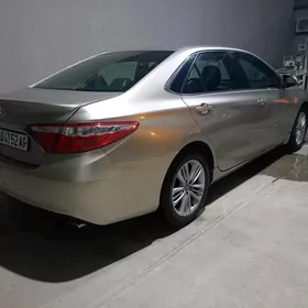 Toyota Camry 2016