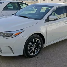 Toyota Avalon 2018