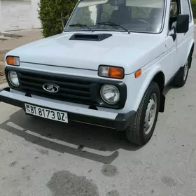 Lada Niva 2002