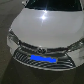 Toyota Camry 2016