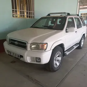 Nissan Pathfinder 2001