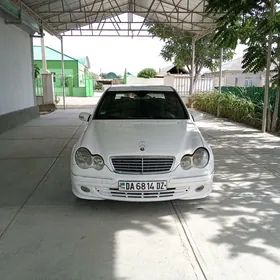 Mercedes-Benz C320 2002