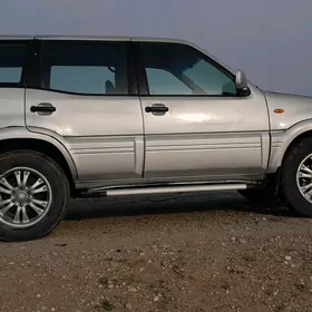 Nissan Terrano 2003