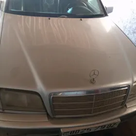 Mercedes-Benz C320 1997