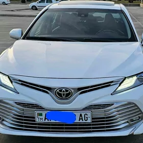 Toyota Camry 2018ÿ emblema