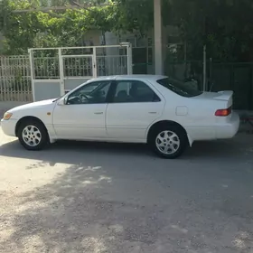 Toyota Camry 1998