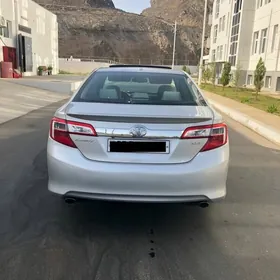 Toyota Camry 2011