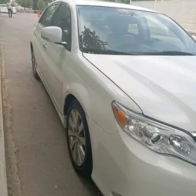 Toyota Avalon 2010