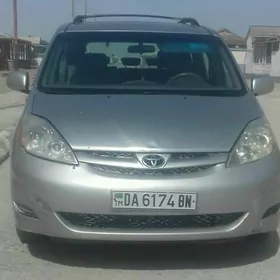 Toyota Sienna 2006