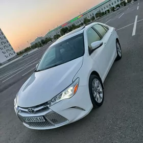 Toyota Camry 2017