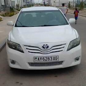 Toyota Camry 2011