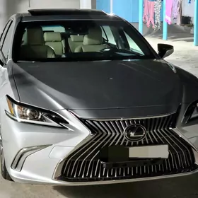 Lexus ES 350 2019