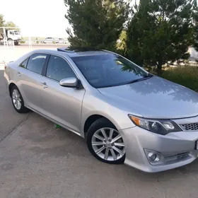 Toyota Camry 2013