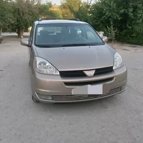 Toyota Sienna 2004