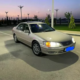 Toyota Camry 2001