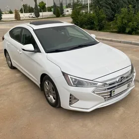 Hyundai Elantra 2019