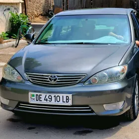 Toyota Camry 2004