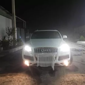 Audi Q7 2012