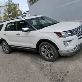 Ford Explorer 2018