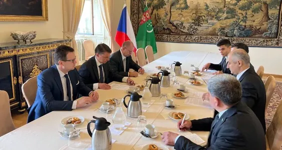 Туркменистан и Чехия обсуждают проведения совместного бизнес-форума